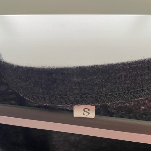 Queen Tank Top - Picture 2 of 2